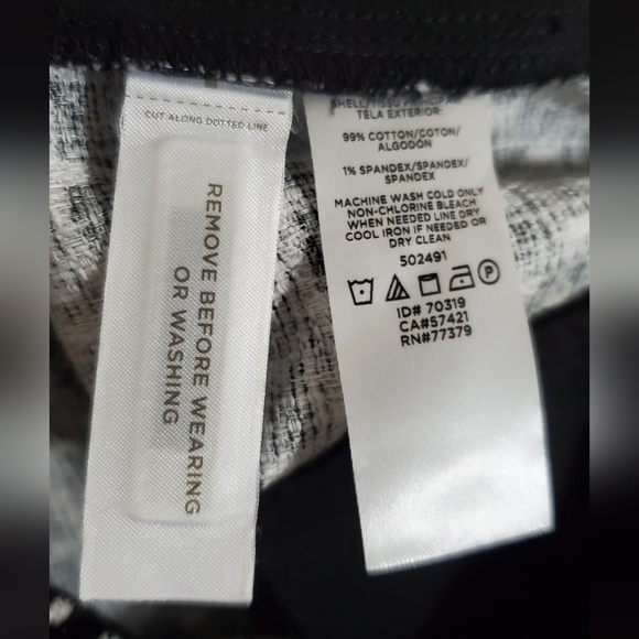 Ann Taylor Patterned Shorts - Picture 4 of 6